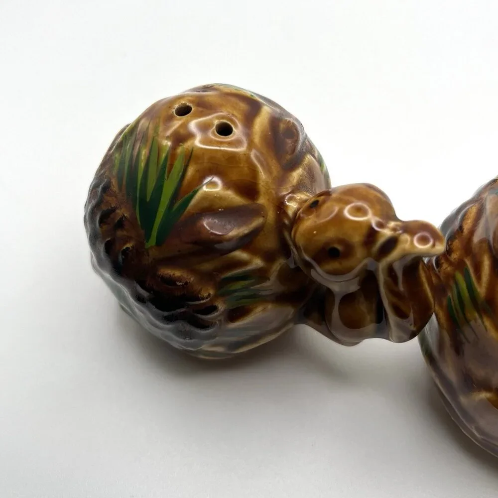 Vintage Ceramic Squirrel & Pinecone Salt & Pepper Shakers Woodland Cabin Kitsch